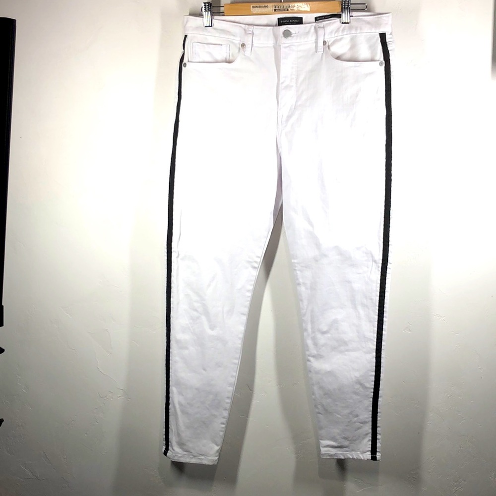 Banana Republic white with black stripe mid-rise skinny jeans size 32